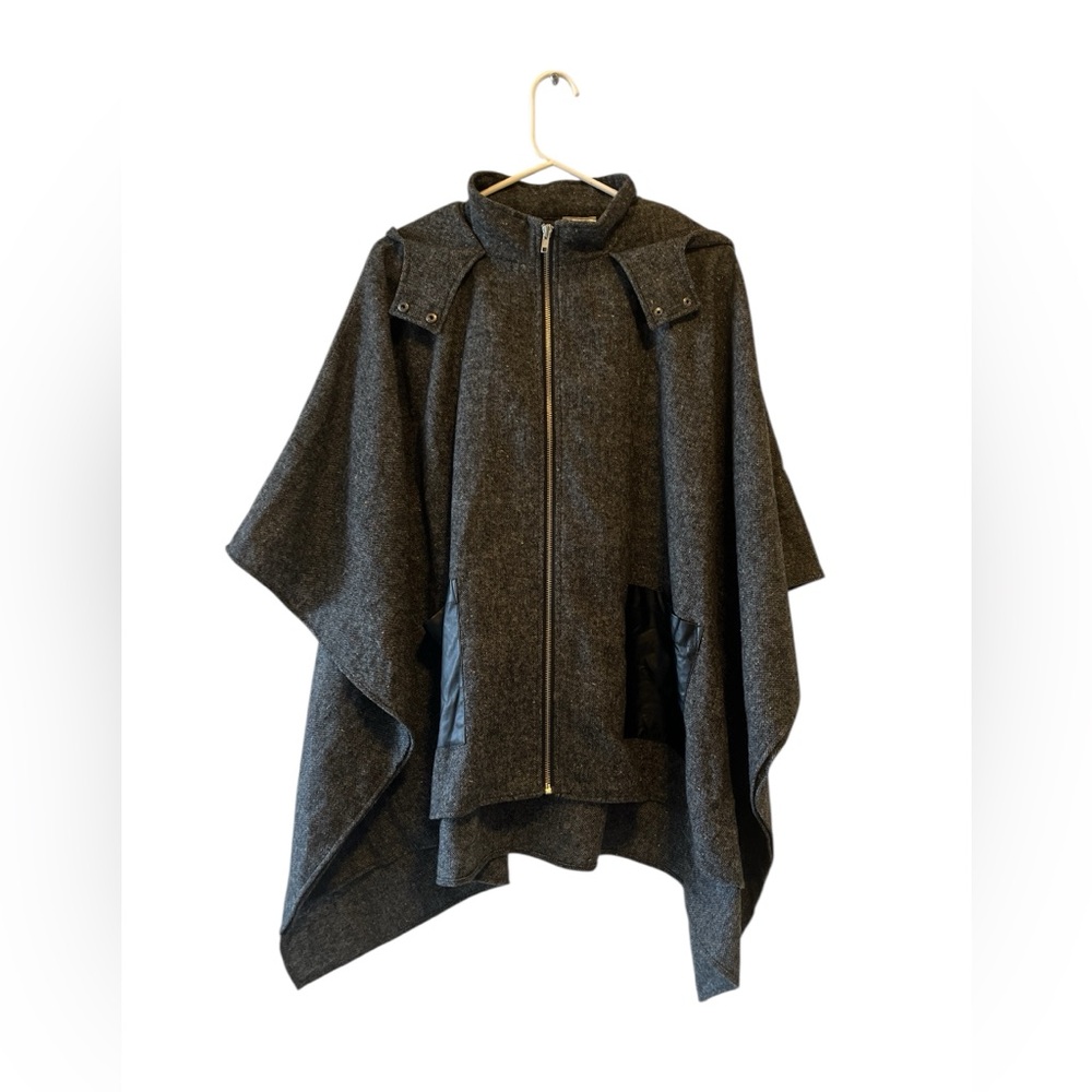 Hooded Zip up Poncho Cape Herringbone, Pleather Pockets O/S